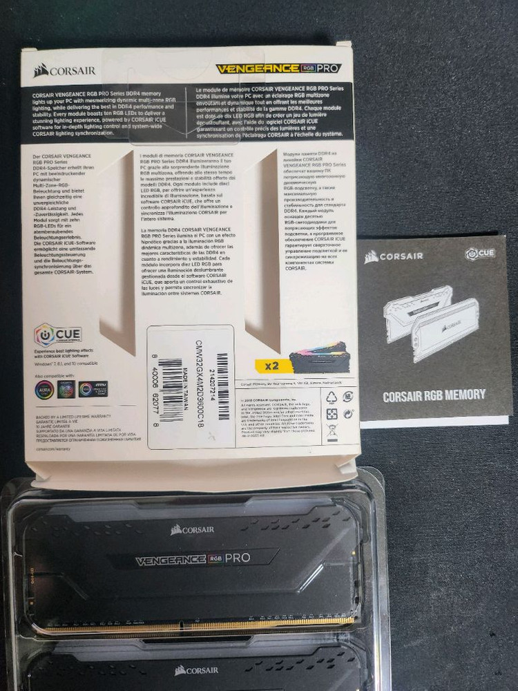 커세어 벤젠스 프로 DDR4 3600MHz 32GB 램 이미지