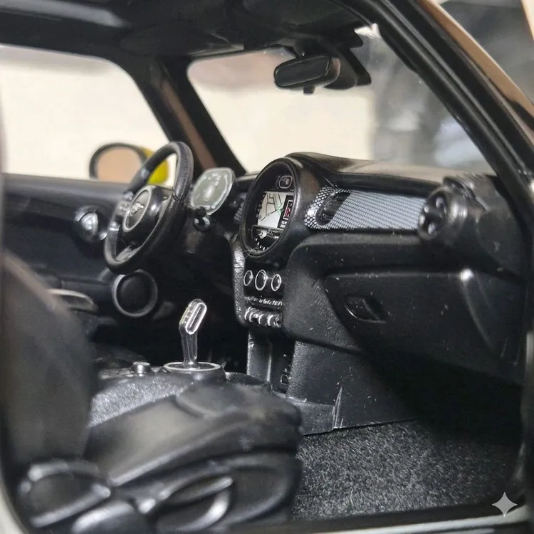 [취미] 1:18 Norev Mini Cooper SE 지동차 모형 이미지