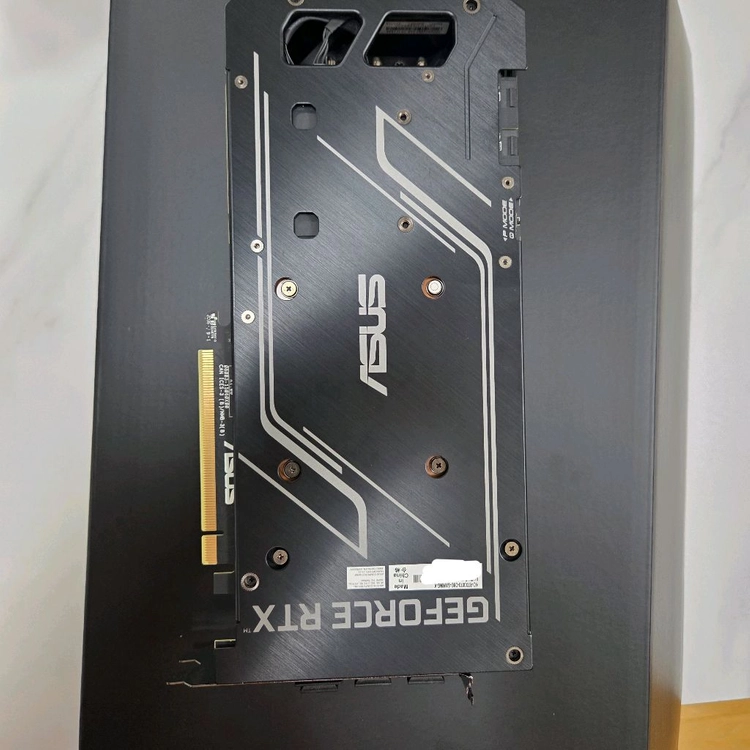 ASUS RTX3070 KO 그래픽카드 이미지