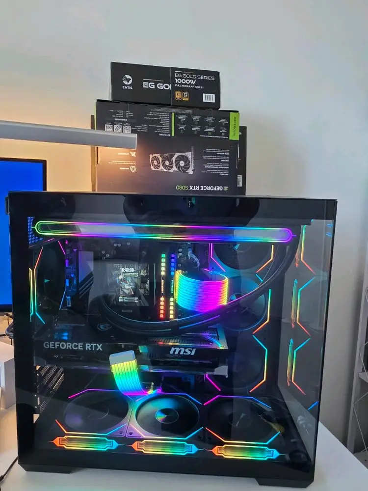 라이젠 9800X3D RTX5080 신품본체 급매 이미지