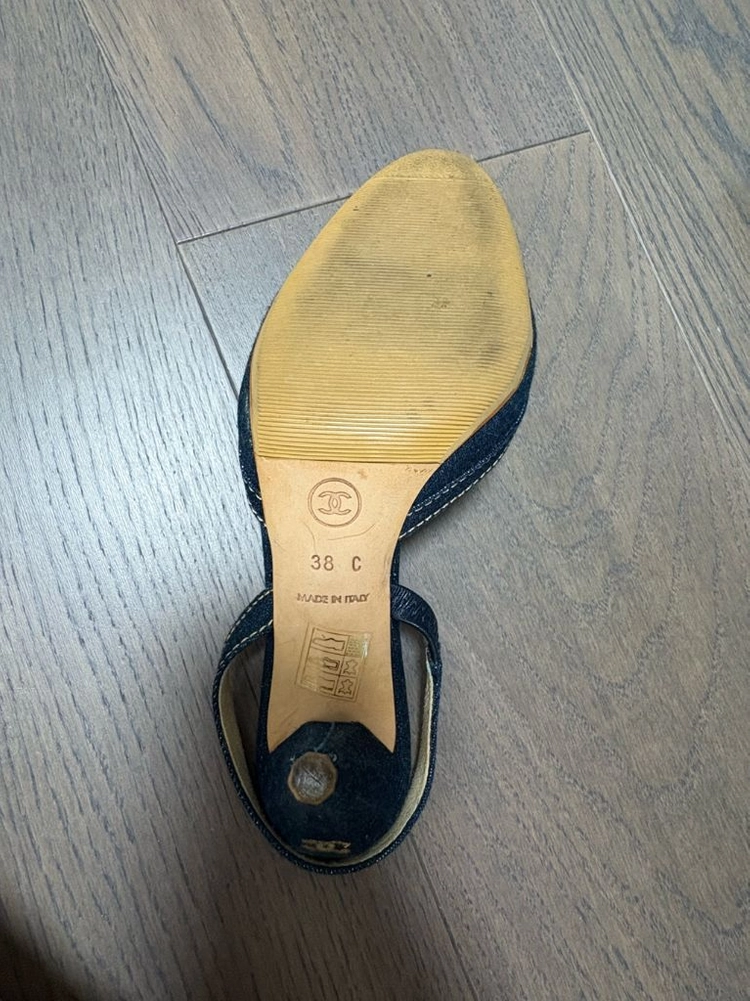 샤넬 카멜리아 샌들 이미지