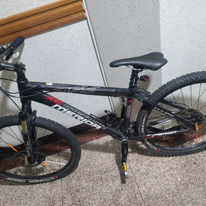 메리다 tfs 900 데오레 MTB 산악 자전거 이미지