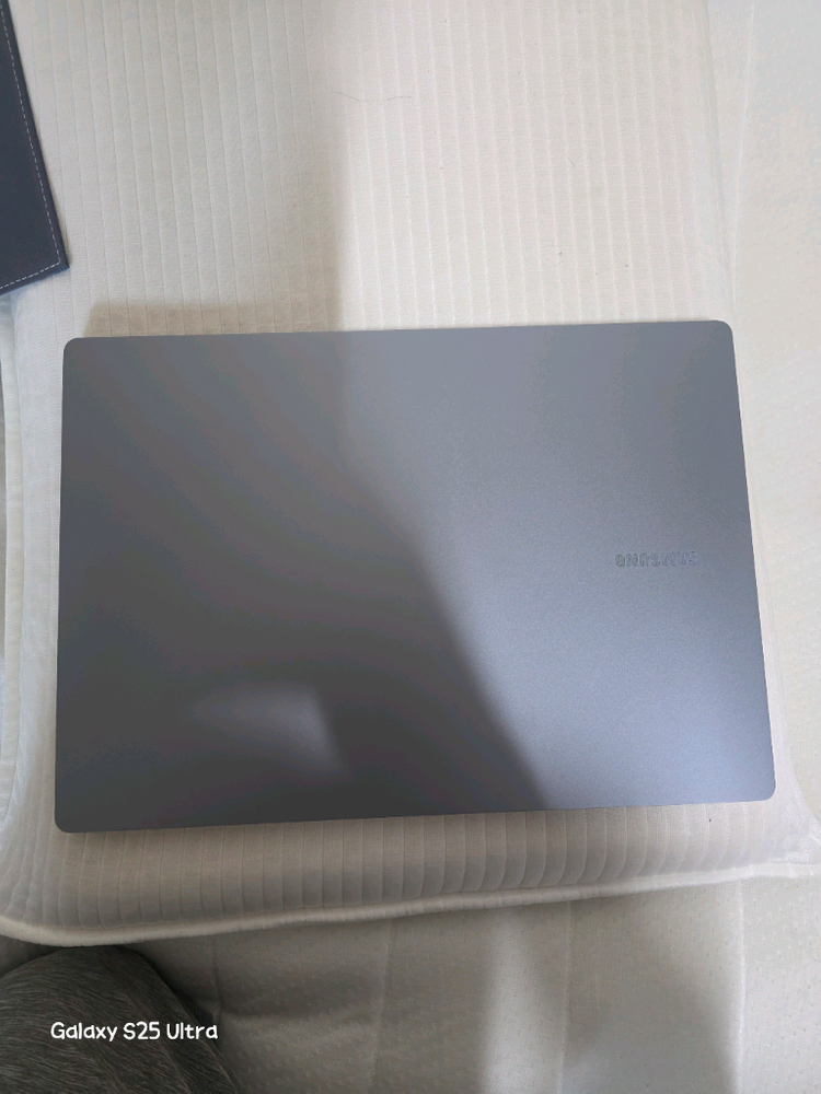 갤럭시북4 NT960XGL-X92A 문그레이 이미지