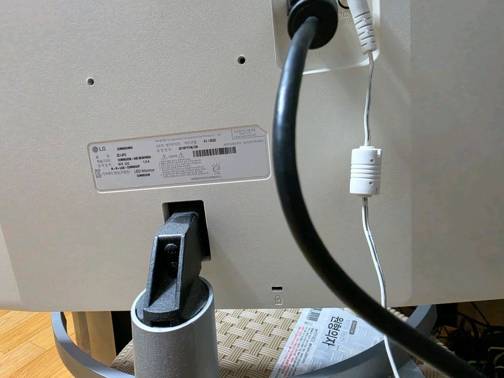 LG 32인치 모니터 32MN500MW 이미지