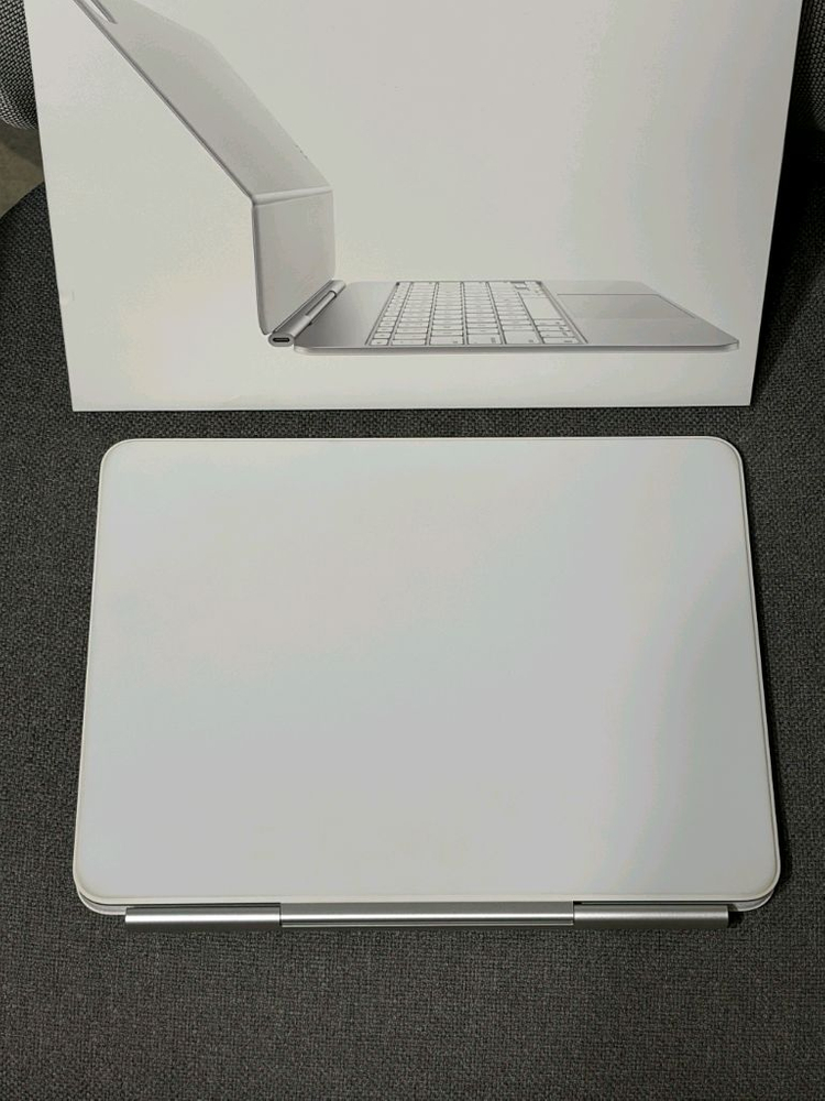 아이패드 매직키보드 13인치 영문판 판매합니다 이미지