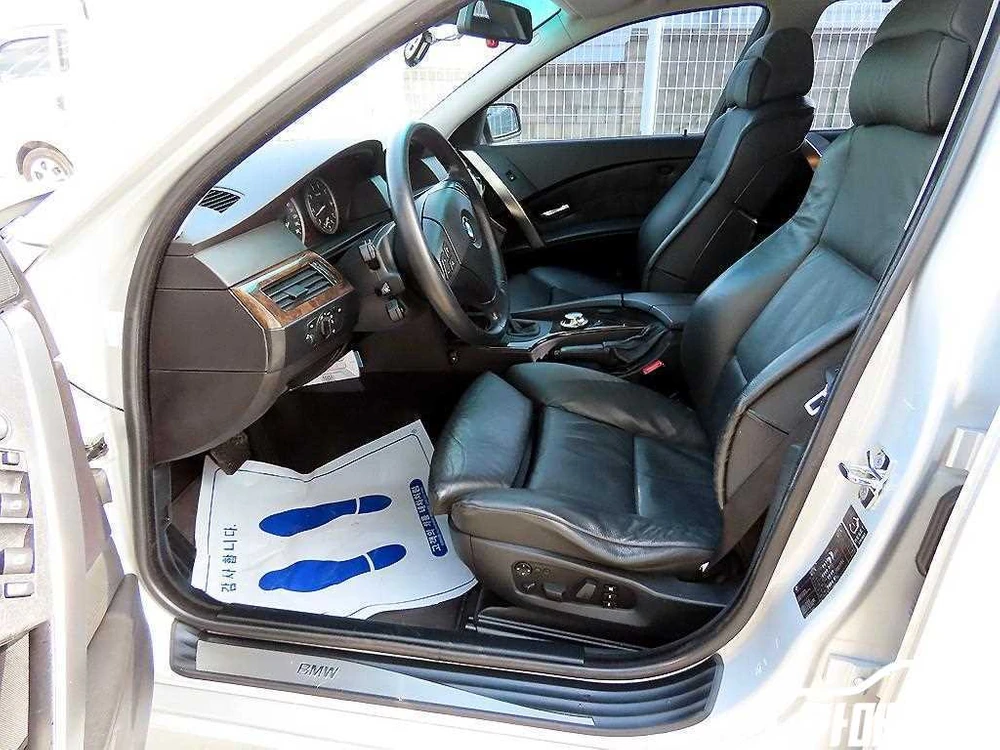 [BMW]5시리즈 (F10) 530i 세단 이미지