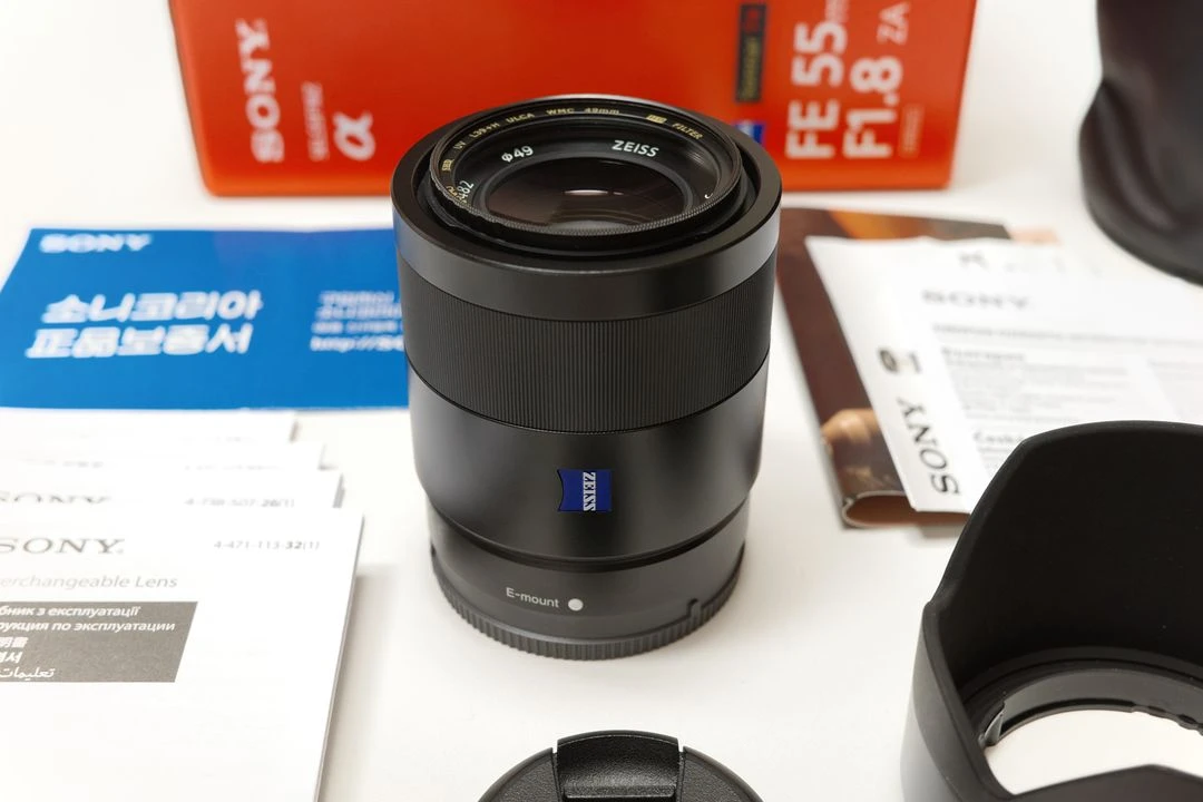 소니 FE 55mm F1.8 ZA SEL55.8 이미지