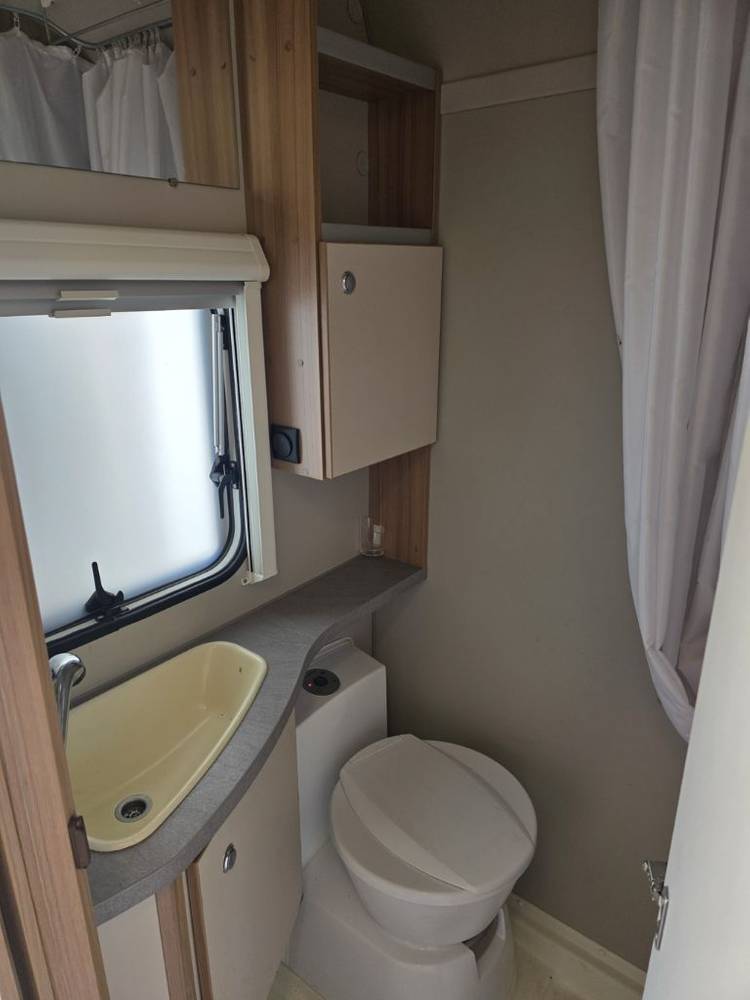 신차급 컨디션] 바인스버그 390QD 카라반, 20년식, 1,599만원 이미지
