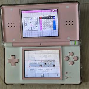 닌텐도 ds lite 핑크x화이트 일판 이미지