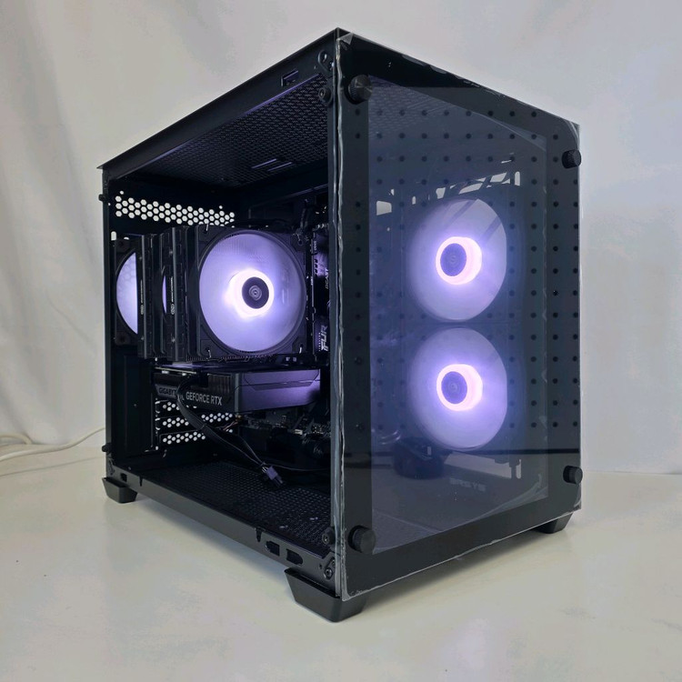 7800X3D 5060Ti 32GB 고사양 게이밍 컴퓨터 이미지