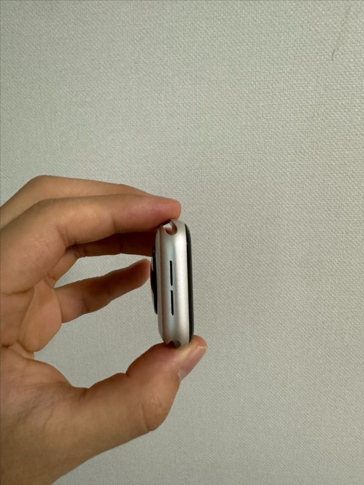 애플워치SE2 40mm 스타라이트 이미지