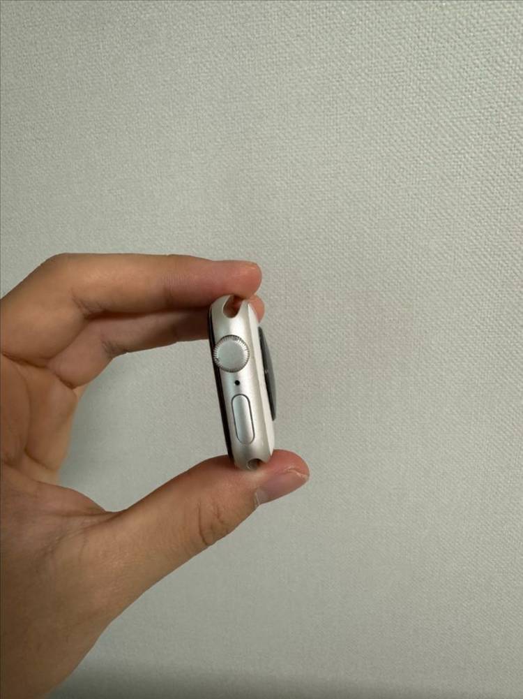 애플워치SE2 40mm 스타라이트 이미지