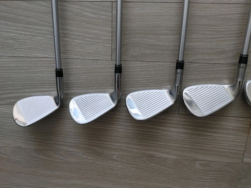 테일러메이드 M6 FUBUKI Flex-R 아이언 세트 이미지