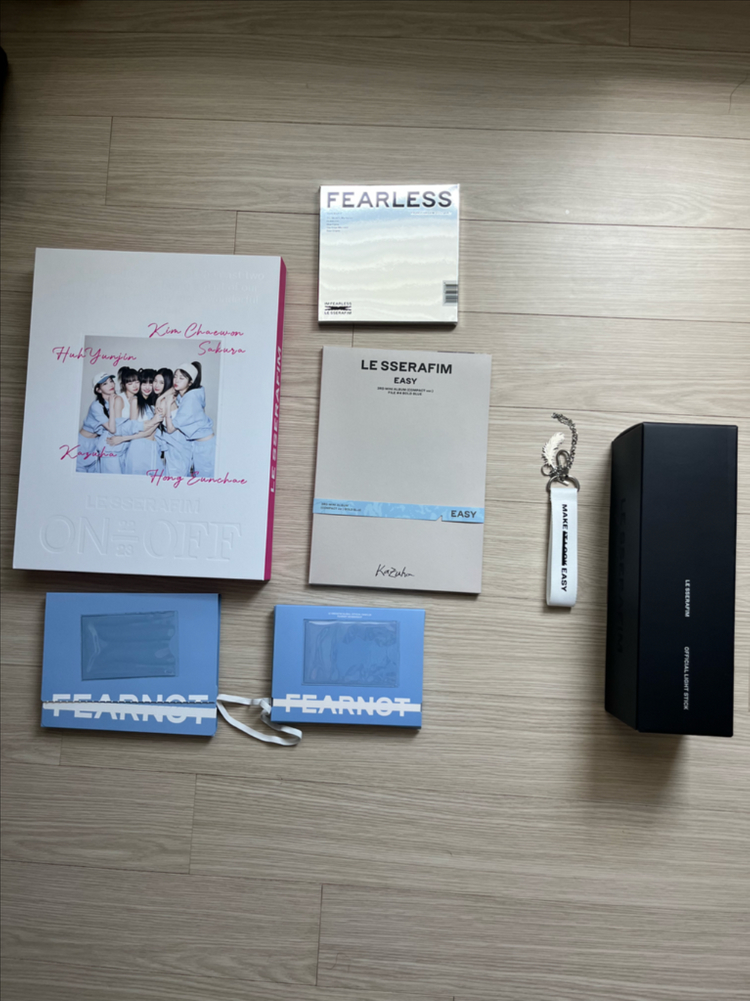 르세라핌 굿즈 (멤버십, 앨범, ON-OFF, 응원봉, 포카) 이미지