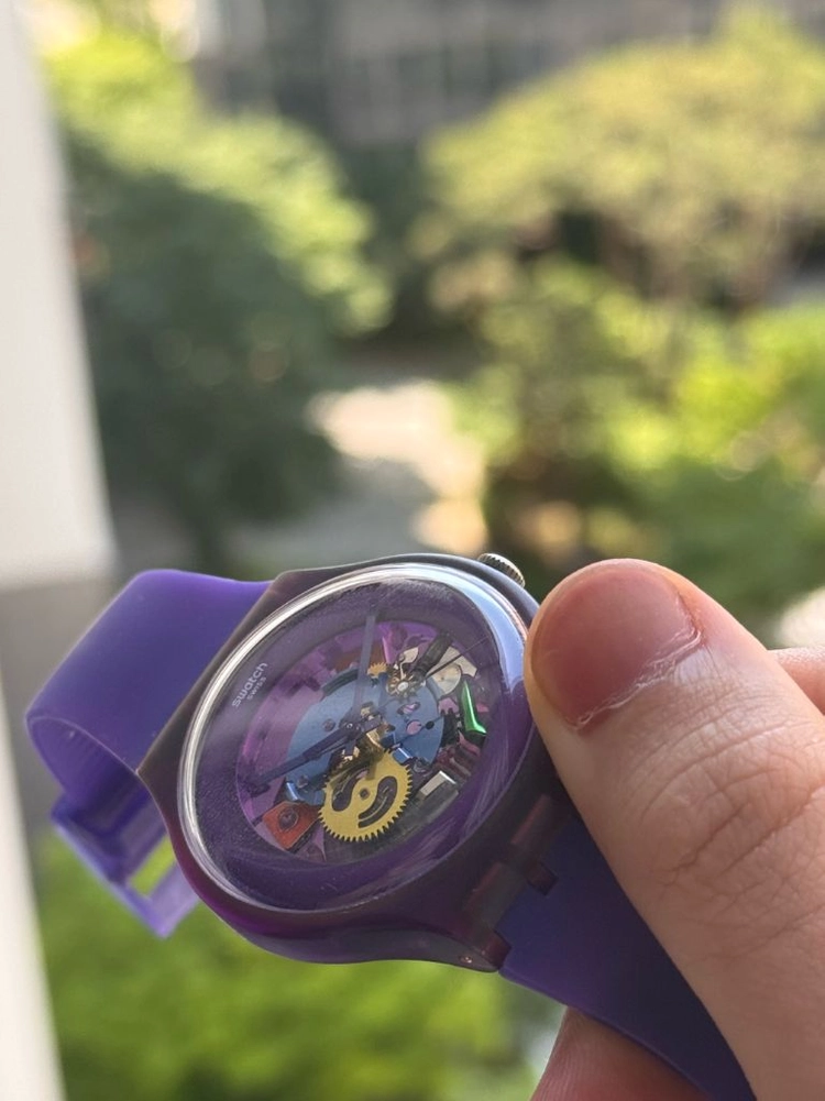 (고장) 스와치 swatch 퍼플 스켈레톤 쿼츠 시계 악세서리 러버 이미지