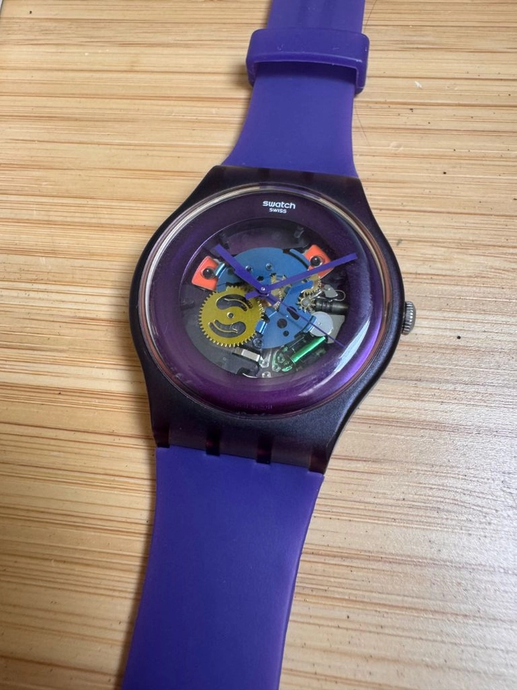(고장) 스와치 swatch 퍼플 스켈레톤 쿼츠 시계 악세서리 러버 이미지