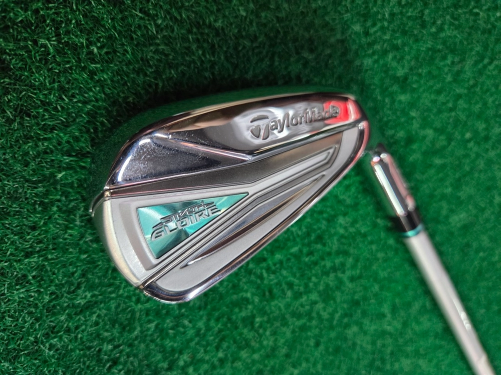 여성용 TaylorMade 스텔스 글로리 7번 아이언 이미지