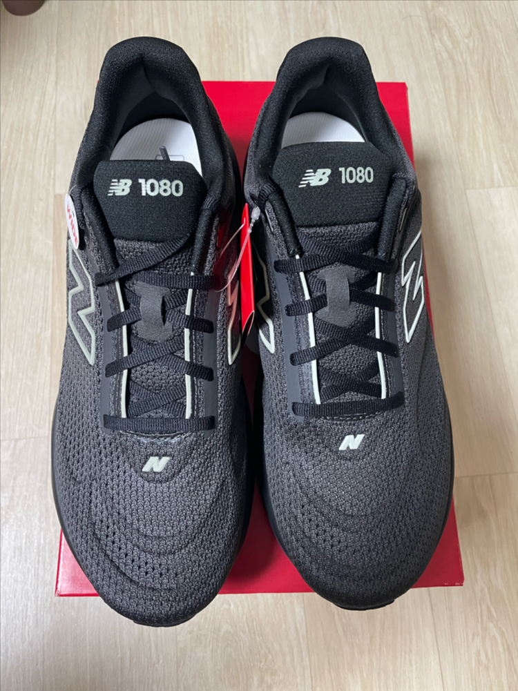 뉴발란스 1080 v15 265 wide 이미지