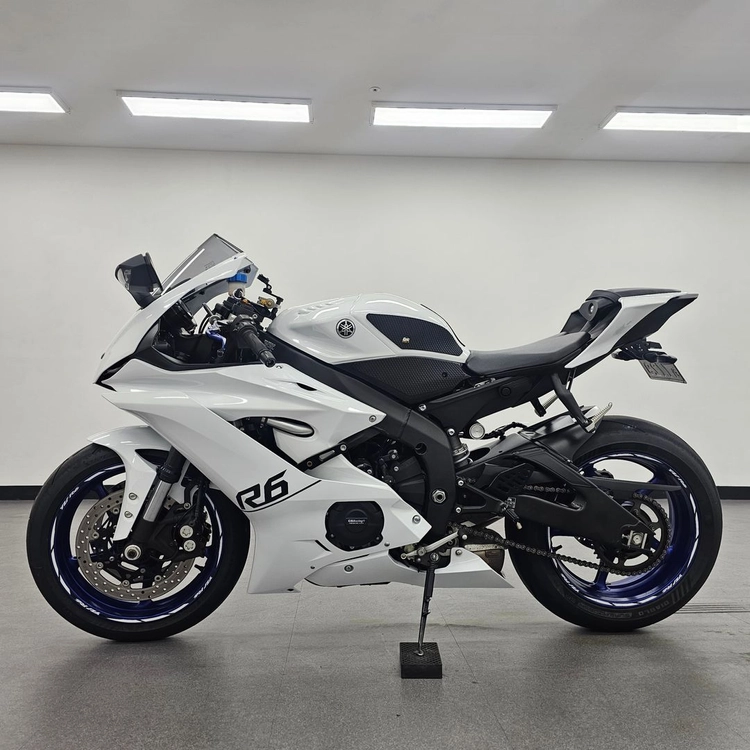 야마하 YZF R6 20년식 21,000km 판매합니다. 이미지