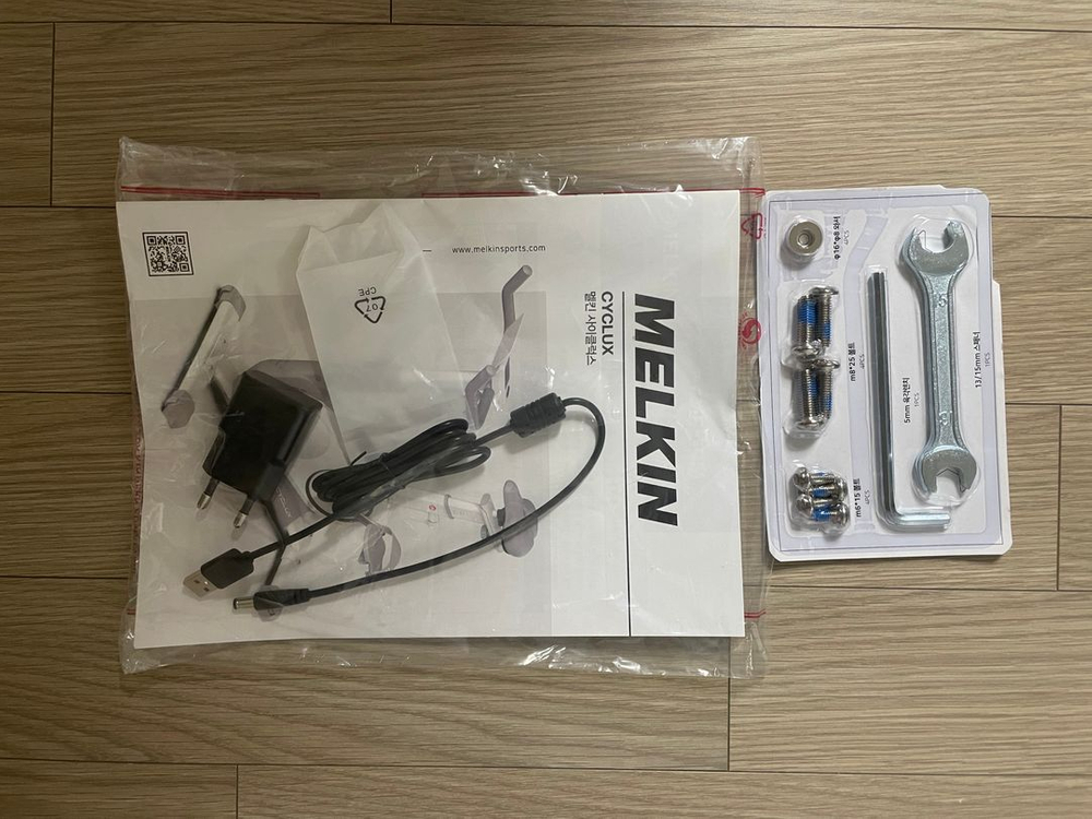 [미조립 새상품] 멜킨 사이클럭스 스마트 실내자전거 판매 이미지