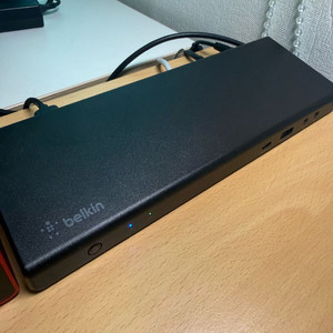 벨킨 USB-C 트리플 디스플레이 독 이미지