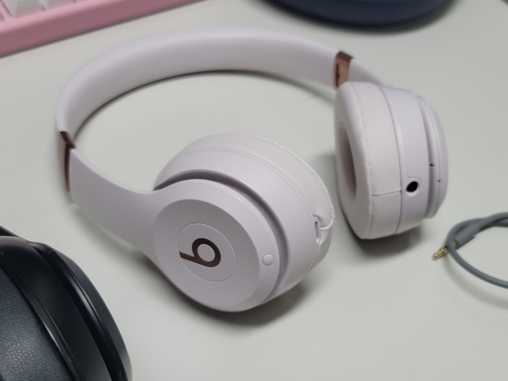 무선 헤드폰 Bose 보스 QC 비츠 솔로4 Beats Solo4 스튜디오3 studio3 앤커 사운드코어 Q45 이미지