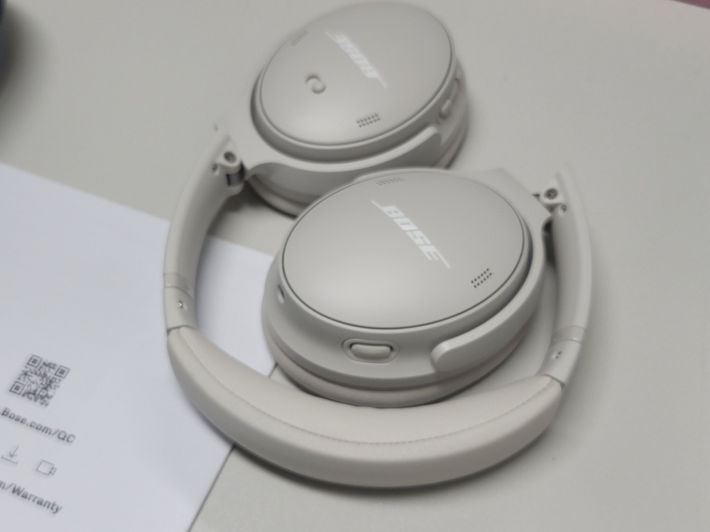 무선 헤드폰 Bose 보스 QC 비츠 솔로4 Beats Solo4 스튜디오3 studio3 앤커 사운드코어 Q45 이미지