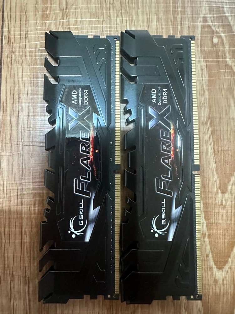 DDR4 16GB 메모리 이미지