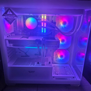 7800x3d, 5070ti, DDR5 32GB(16x2), nvme 1tb, 1000w 이미지