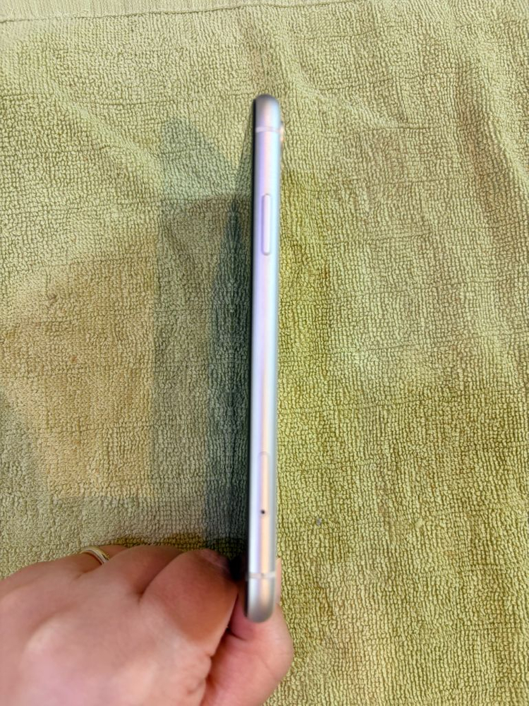 아이폰xr 흰색 64GB 상태 A+ 이미지