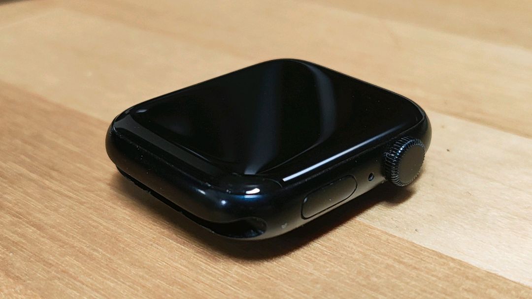 애플워치 SE 2세대 44mm 미드나이트 알루미늄 GPS 스포츠밴드 모델 이미지