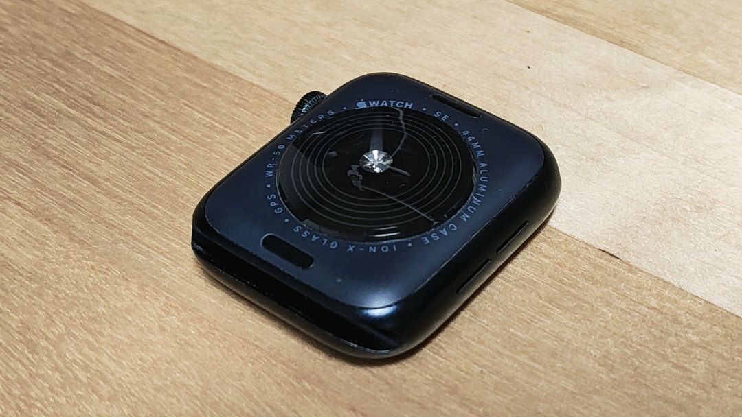 애플워치 SE 2세대 44mm 미드나이트 알루미늄 GPS 스포츠밴드 모델 이미지