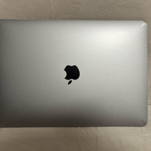 맥북 프로 13인치 2018 i5 16GB 실버 Touch Bar / 노트북 전체 보호 스티커 붙여서 깨끗합니다 이미지