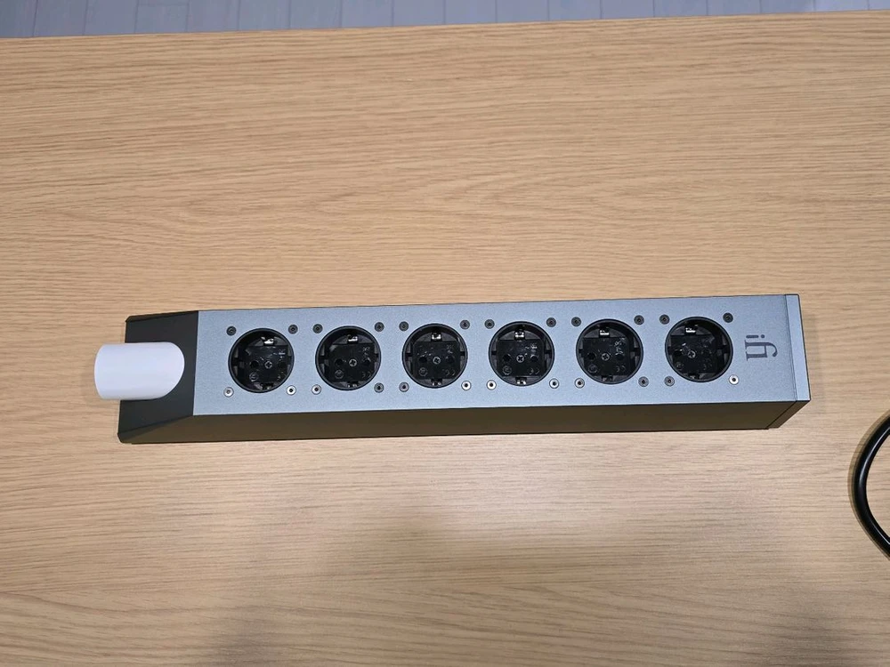 ifi Audio PowerStation (오디오 파워 컨디셔너) *신품급 실사용 2주* 풀박스 판매합니다 이미지
