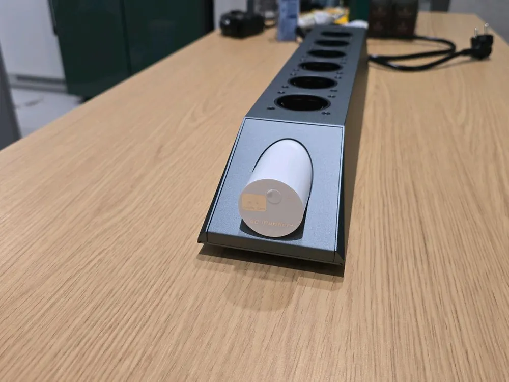 ifi Audio PowerStation (오디오 파워 컨디셔너) *신품급 실사용 2주* 풀박스 판매합니다 이미지