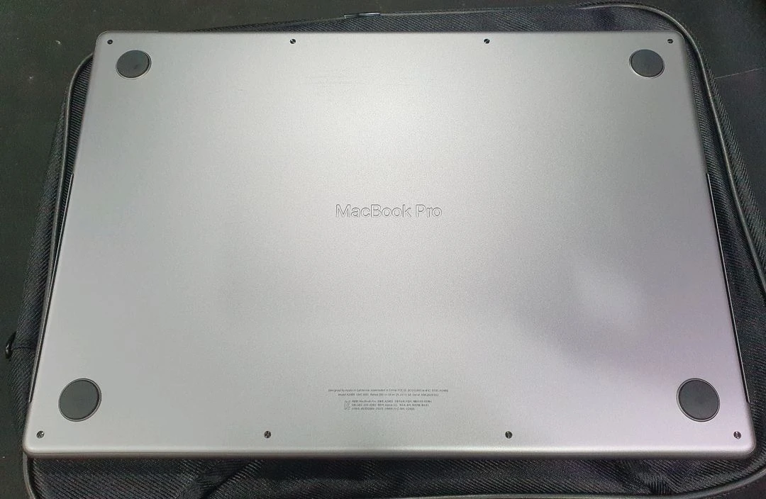 [A+급] 맥북프로16 M1프로 16G SSD 1TB 10코어 CPU, 16코어 GPU 그레이 이미지