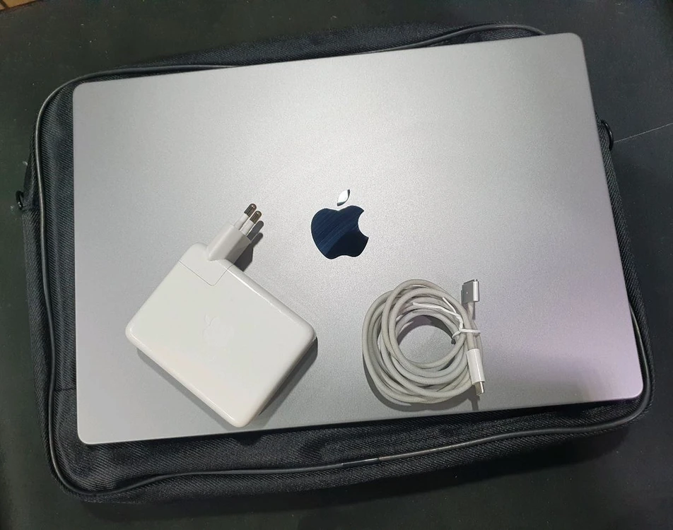 [A+급] 맥북프로16 M1프로 16G SSD 1TB 10코어 CPU, 16코어 GPU 그레이 이미지