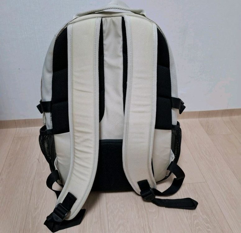 뉴발란스 백팩 아이보리 이미지