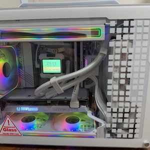 게이밍컴퓨터 판매합니다.(ryzen7900, 4070super,32gb,512gb) 이미지