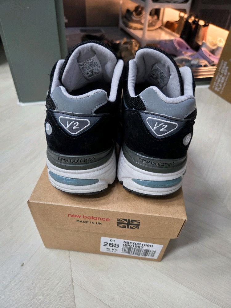 뉴발란스 991 v2 블랙 265사이즈 이미지