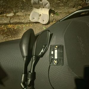xmax300 25년식 사이드미러+찍판(미사용) 이미지