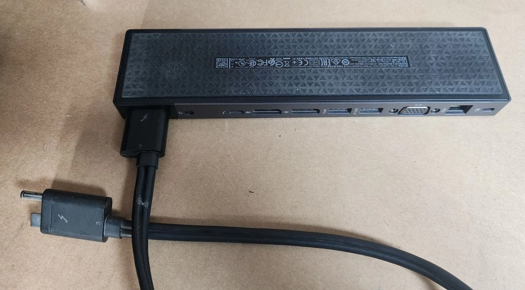 HP Elite ZBook THUNDERBOLT 3 DOCKING STATION HSTNN-CX01 - 안심되는 중고거래