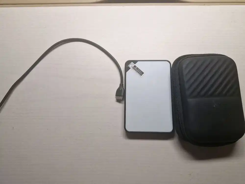 비젭 500gb 외장하드 회이트 + 블랙 파우치 이미지
