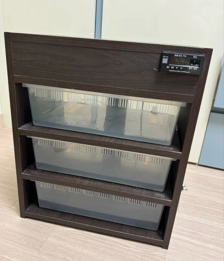 깔끔한 온도조절 수납장 저렴하게 가져가세요! - 안심되는 중고거래
