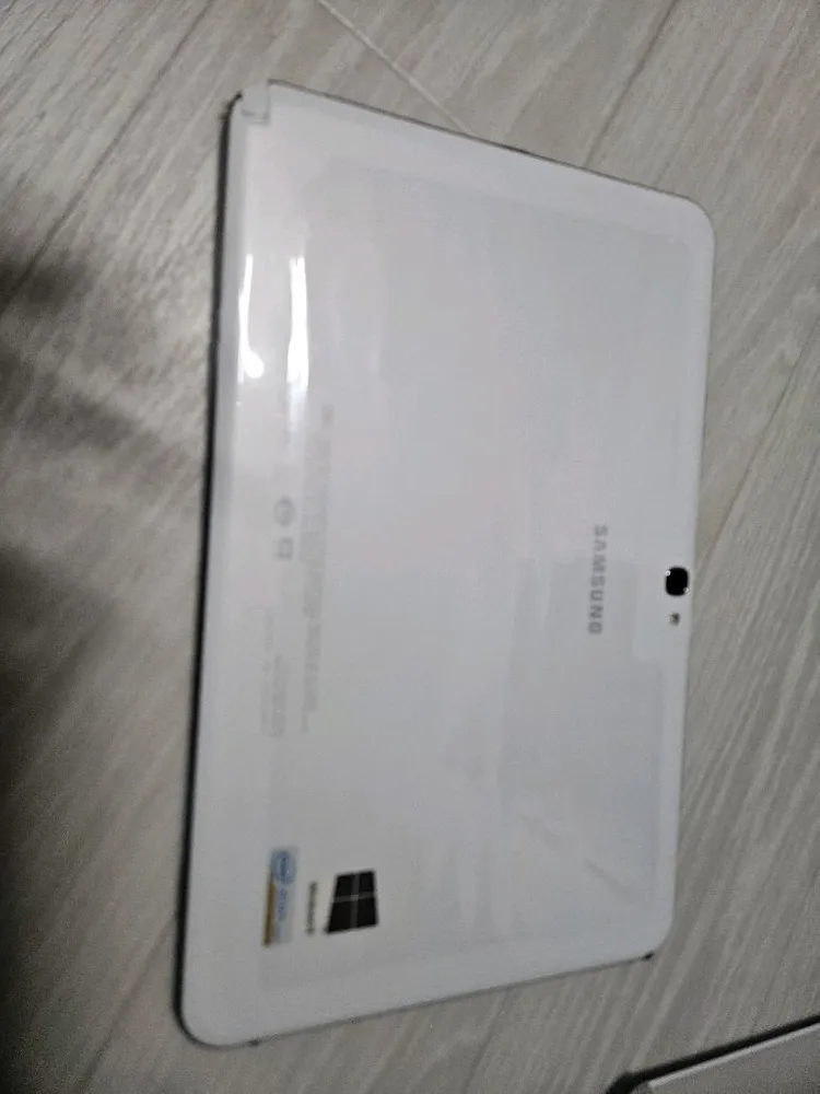 삼성 갤럭시탭 300T 키보드 포함 부품용 이미지