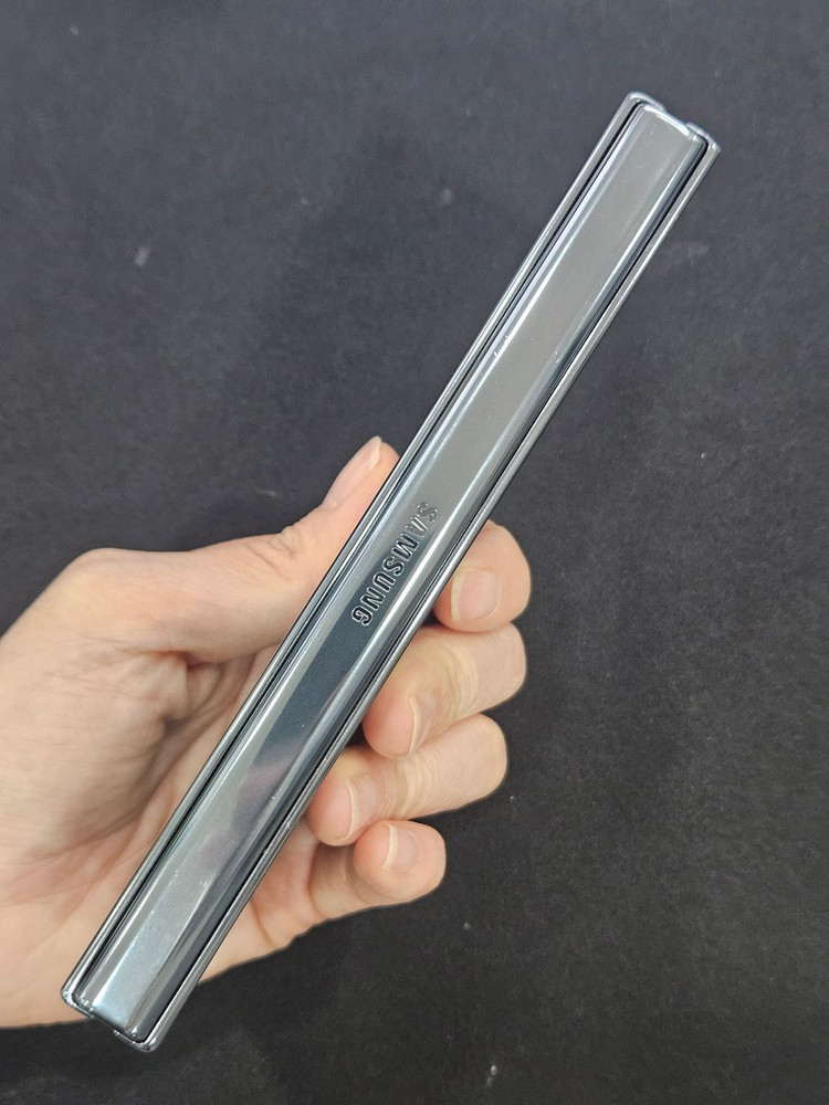 갤럭시Z폴드4 256GB 그린 이미지