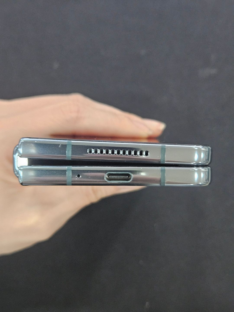갤럭시Z폴드4 256GB 그린 이미지
