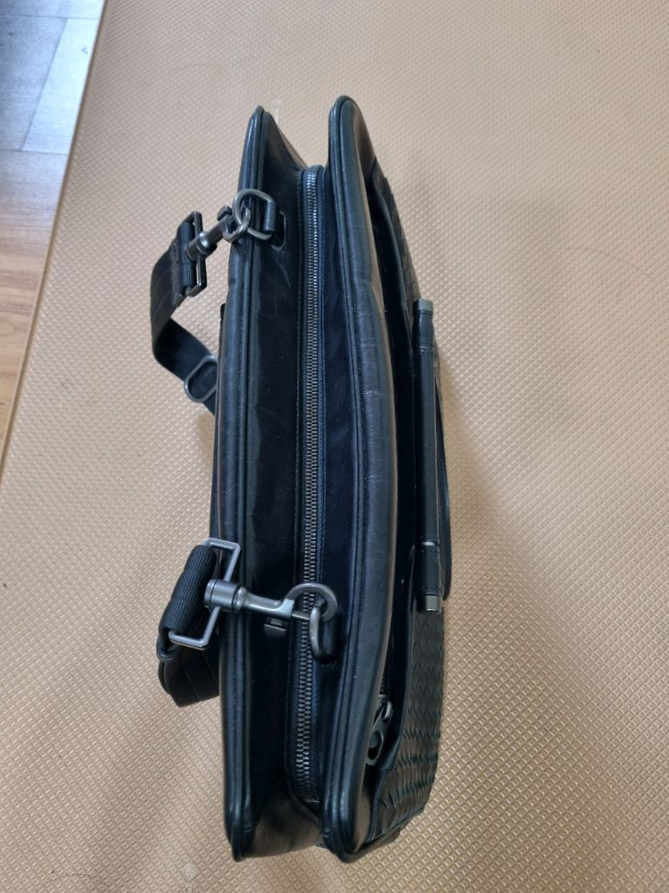 보테가 베네타 인트레치아토 서류 가방 블랙 이미지