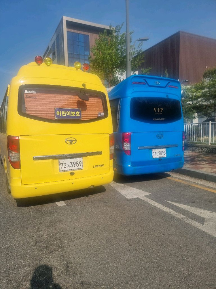 25인승 미니버스 팝니다 이미지