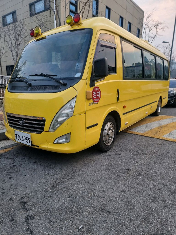 25인승 미니버스 팝니다 이미지